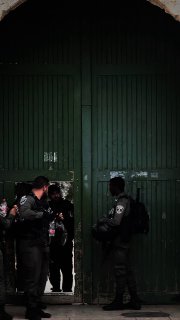 ⭕️ 10 آلاف فقط، من فلسطينيي الضفة الغربية مسموح لهم بأداء صلاة الجمعة في المسجد الأقصى خلال شهر رمضان المبارك

🔸 جيش الاحتلال الإسرائيلي

🔹 مركز معلومات فلسطين - مُعطى - www.mo3